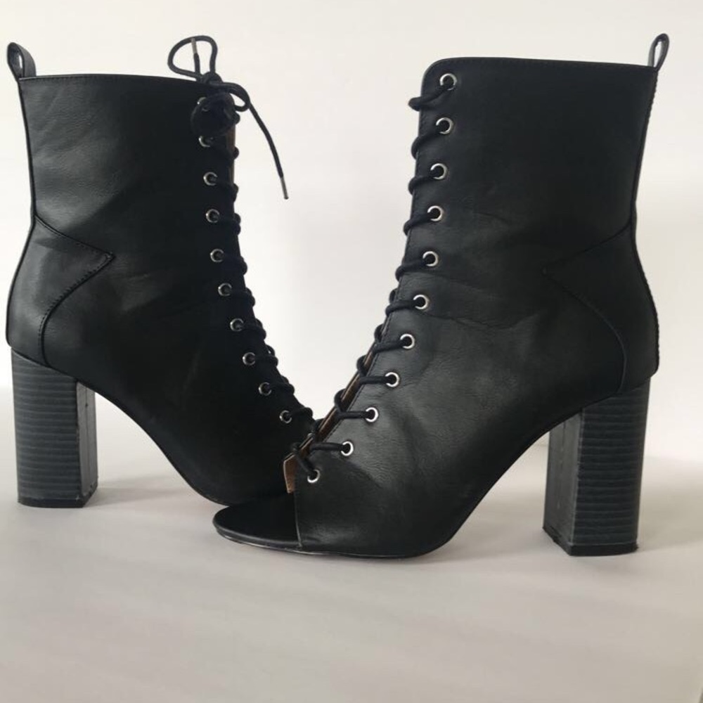 Tie Up Calf Boots 👢